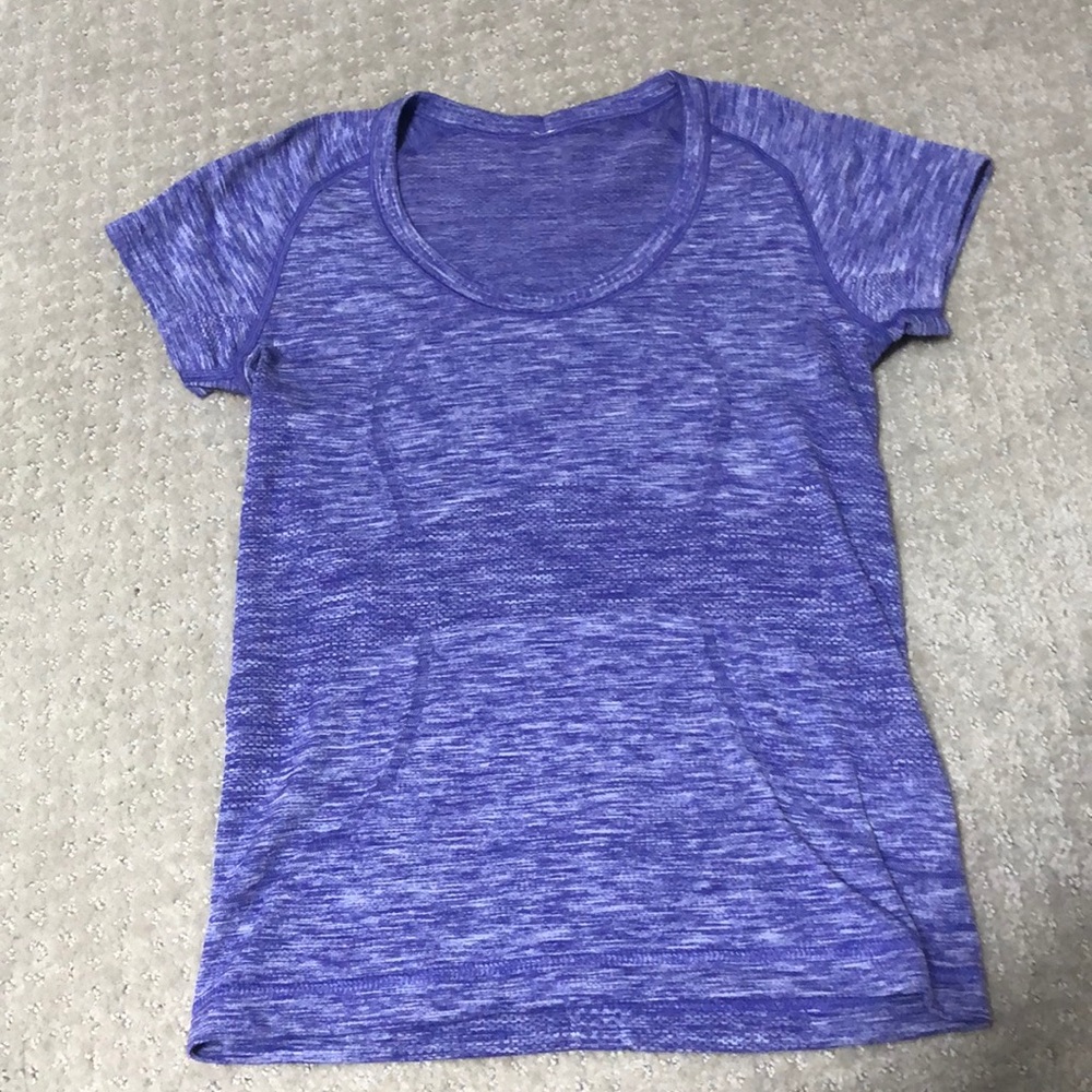 Lululemon swiftly crew size 6 t shirt
